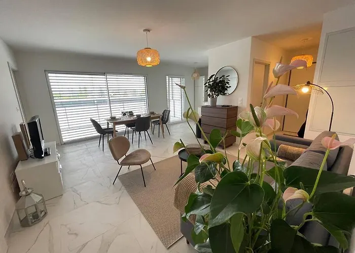 Magnifique A La Frontiere Suisse Apartamento *